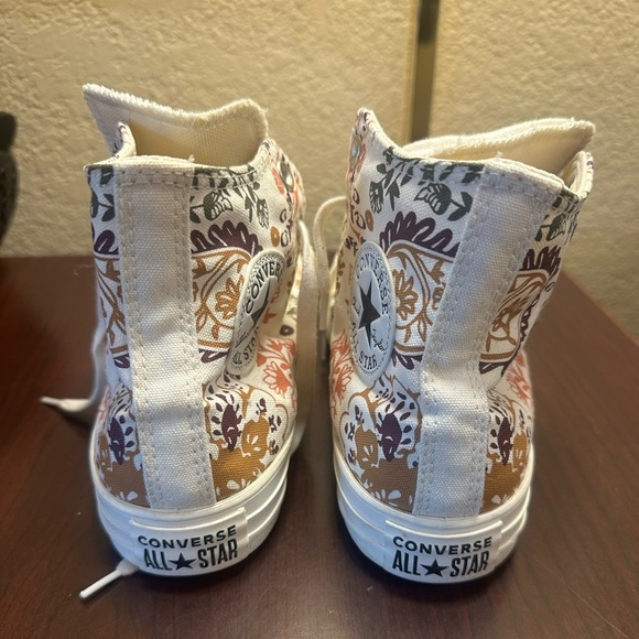 Converse High-Top Sneakers with Floral Pattern - Picture 9 of 12